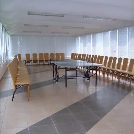 Hotel Adis